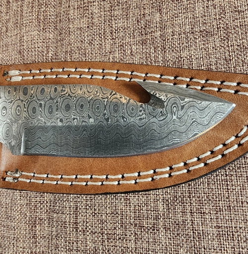 4" Damascus Gut Hook A04