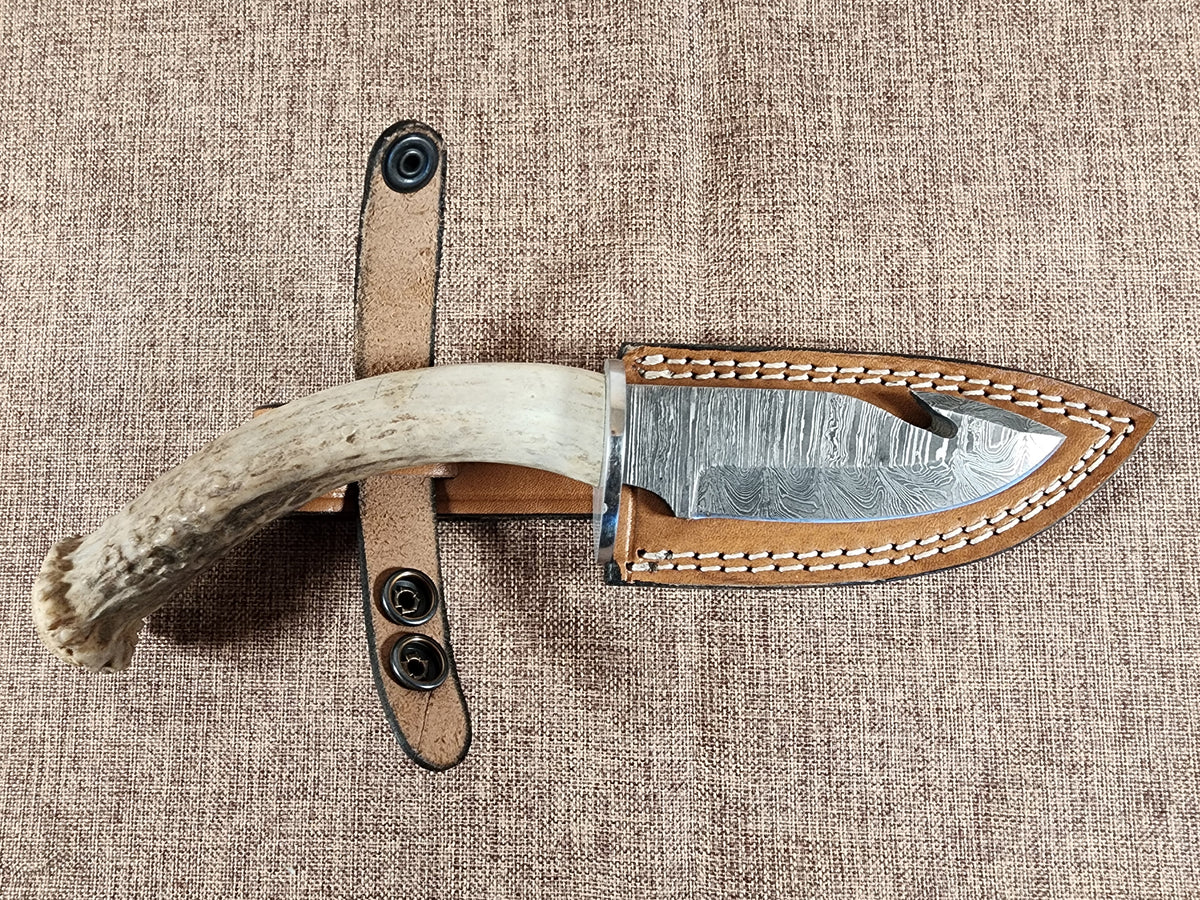 4" Damascus Gut Hook A07