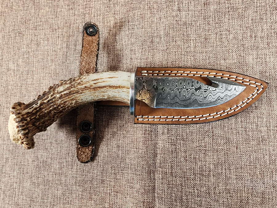 4" Damascus Gut Hook A09