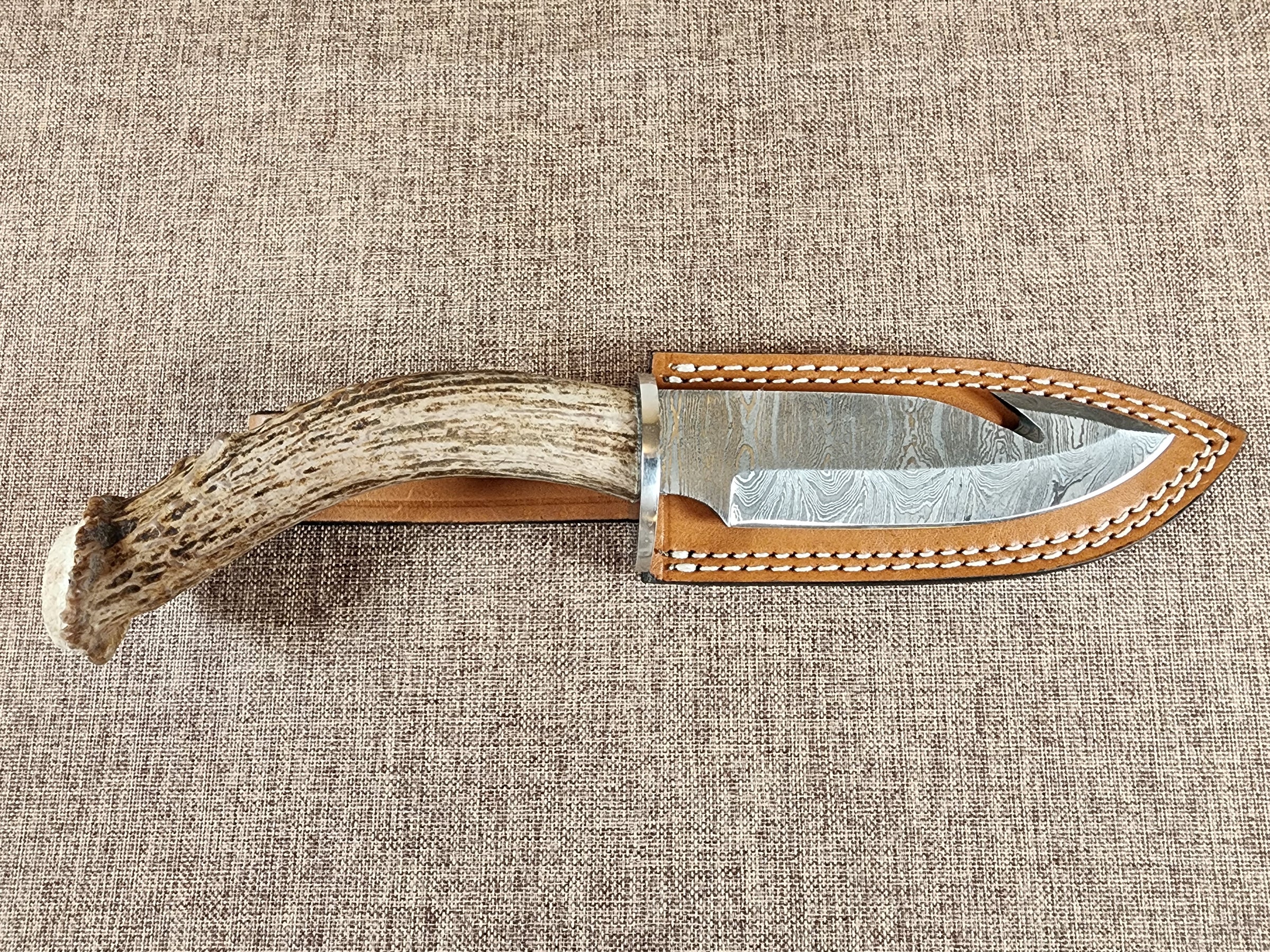 5" Damascus Gut Hook #05