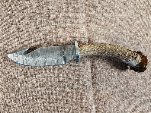 4" Damascus Gut Hook A05