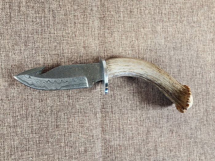 4" Damascus Gut Hook A04