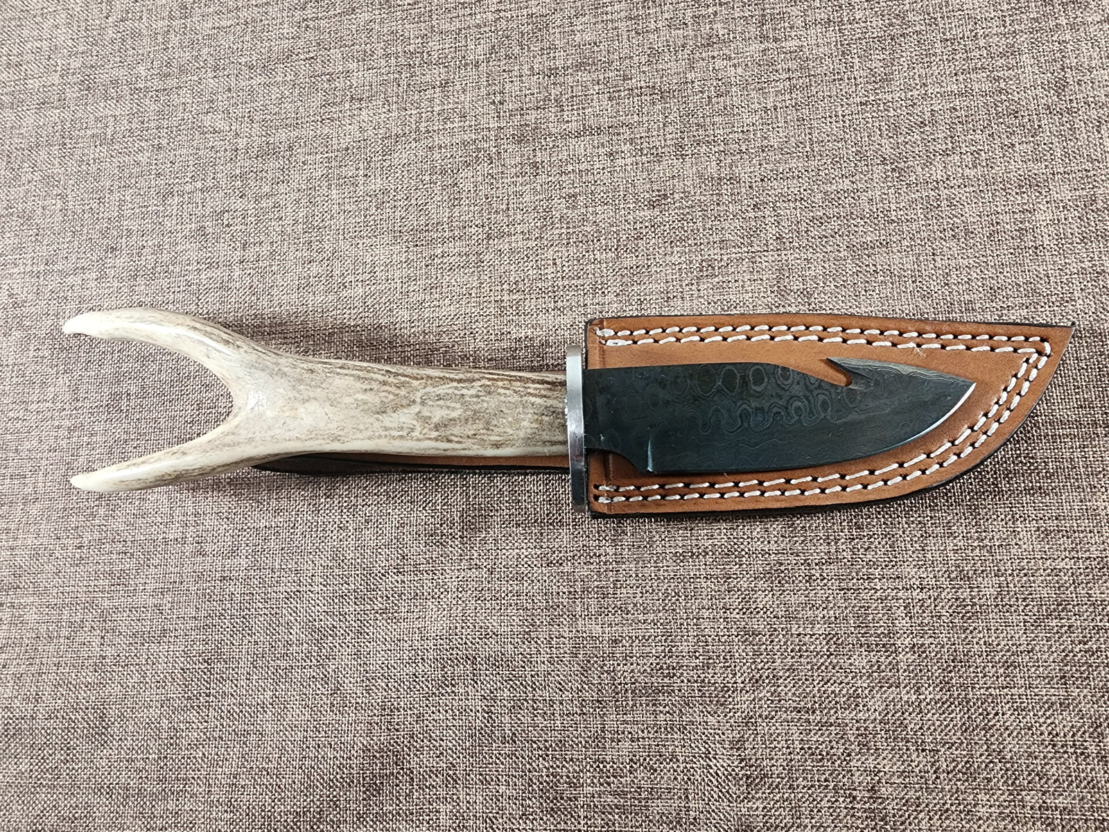 4" Gun Blue Damascus Gut Hook #110